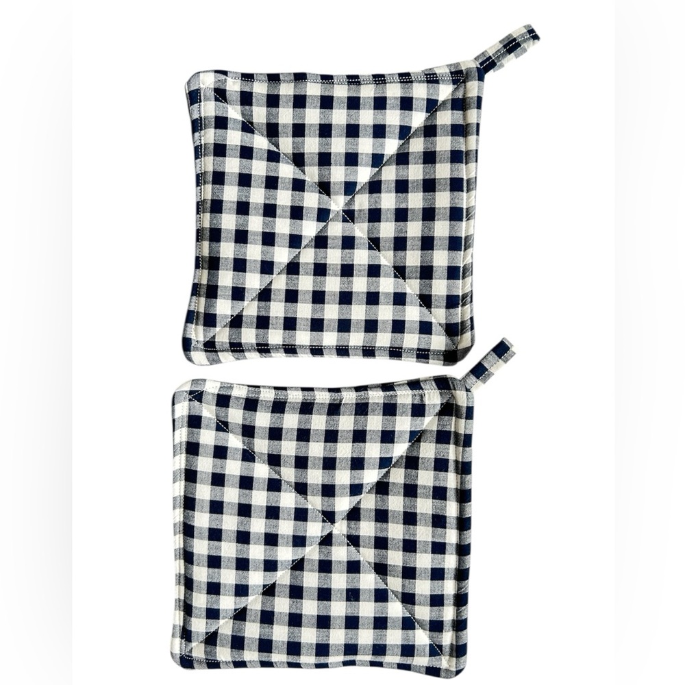 Hand Crafted Navy Blue and White Gingham Checkered Pot Holders Hot Mat Trivet